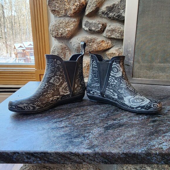 Capelli Of New York Floral Rubber Boots Size 6 - Picture 9 of 15